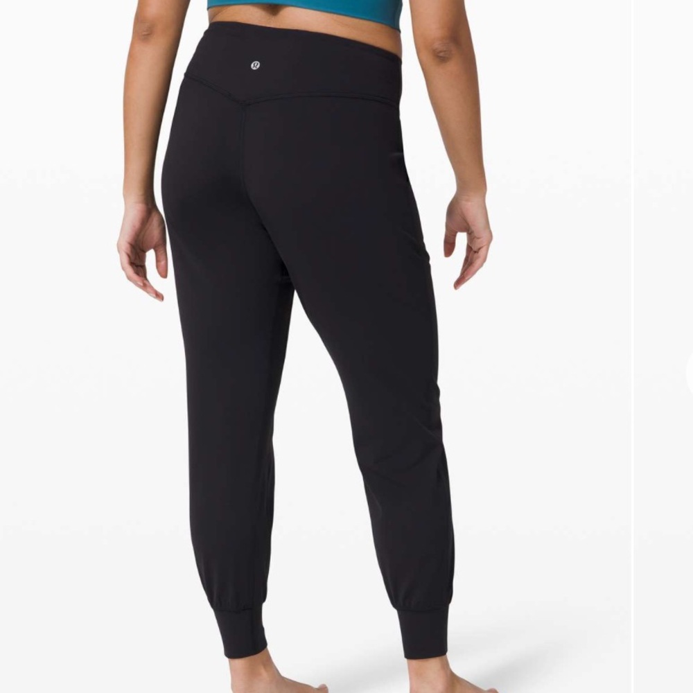 Lululemon Black Align Jogger 28" 4